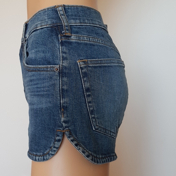 BCBGeneration- Jean Shorts - Picture 4 of 7